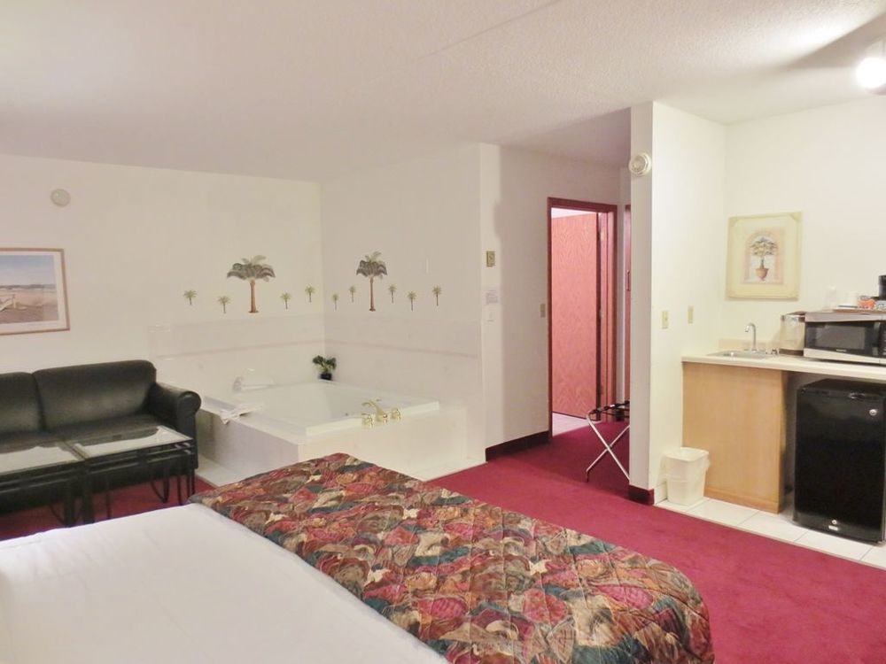 Sauk River Inn & Suites, A Travelodge By Wyndham Sauk Centre Room photo