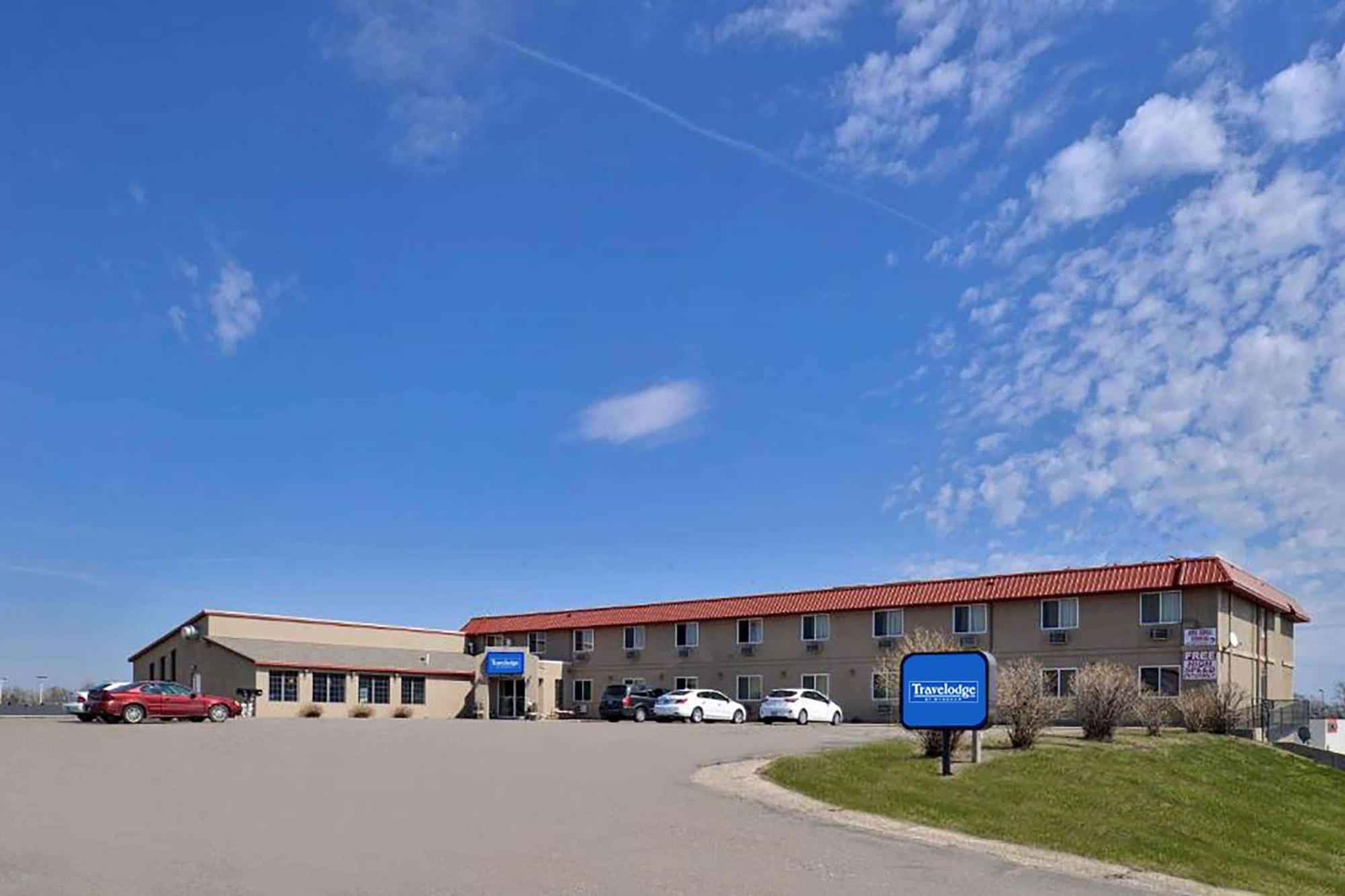 Sauk River Inn & Suites, A Travelodge By Wyndham Sauk Centre Exterior photo
