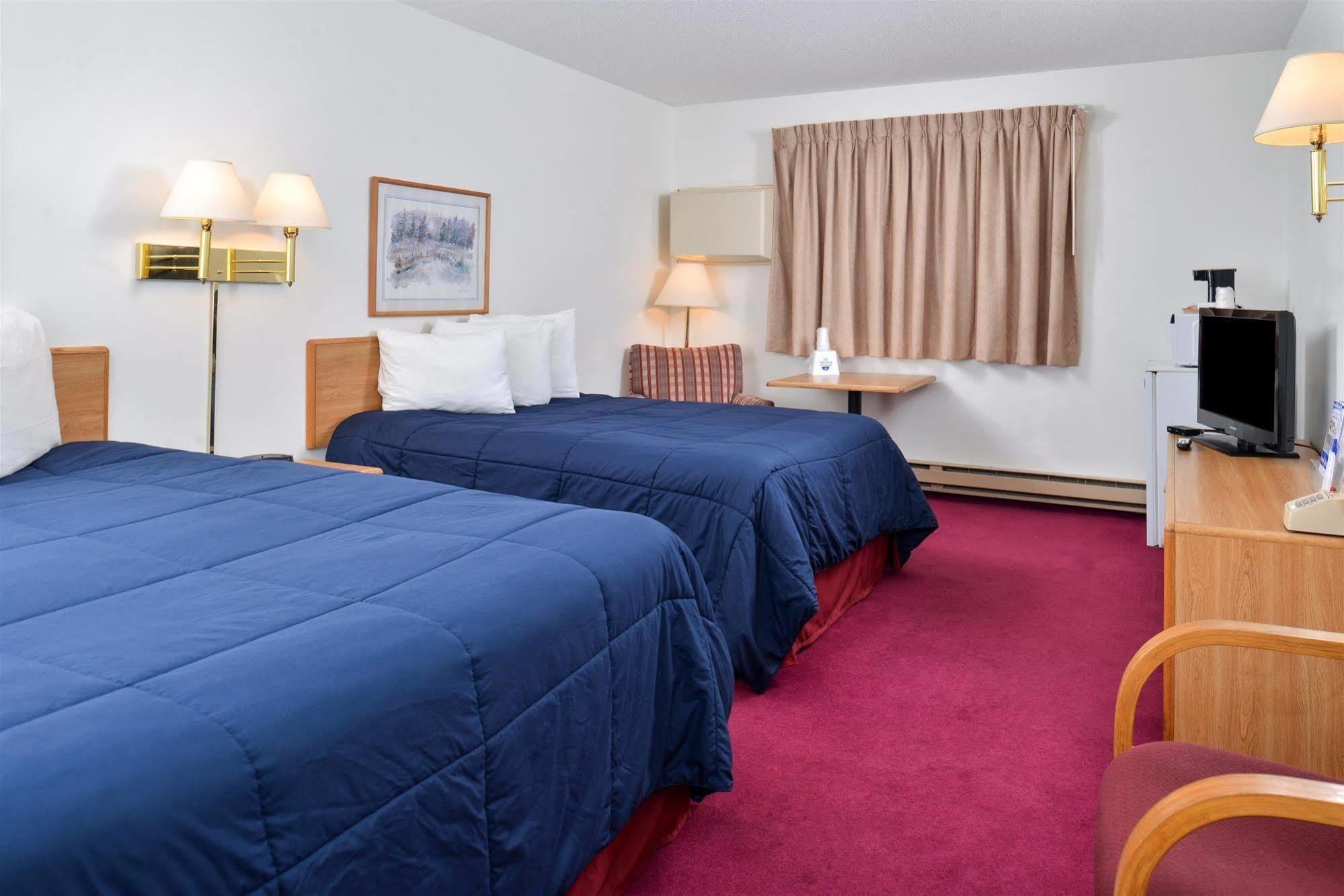 Sauk River Inn & Suites, A Travelodge By Wyndham Sauk Centre Exterior photo