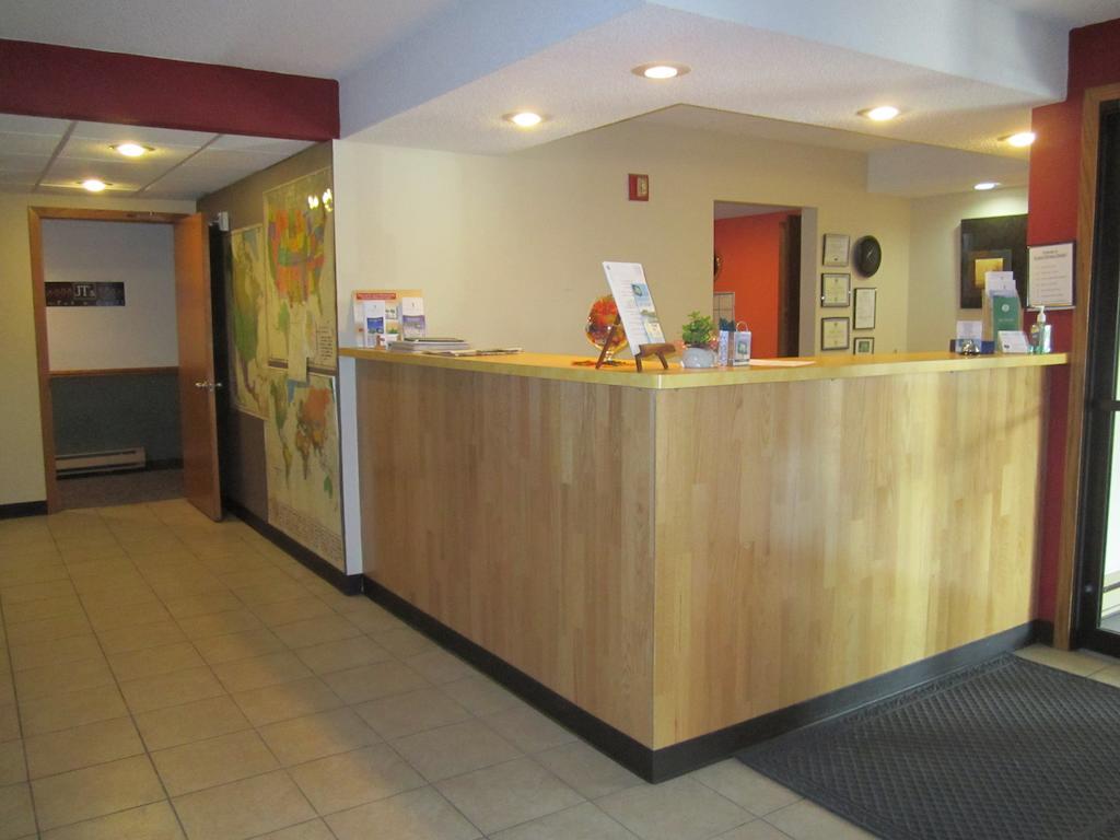 Sauk River Inn & Suites, A Travelodge By Wyndham Sauk Centre Exterior photo